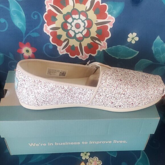 Glitter Toms - Picture 1 of 4
